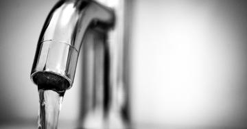 facet with water coming out of it