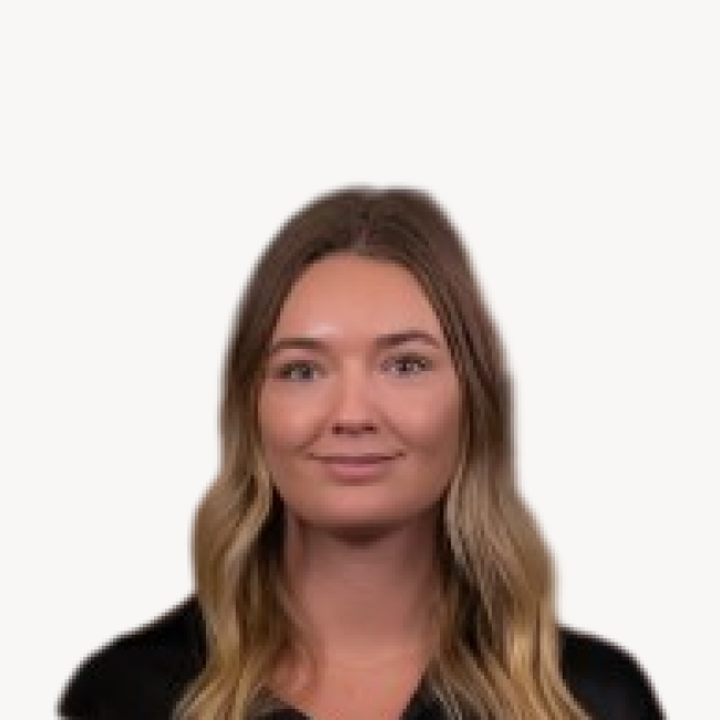 picture of Courtney Main